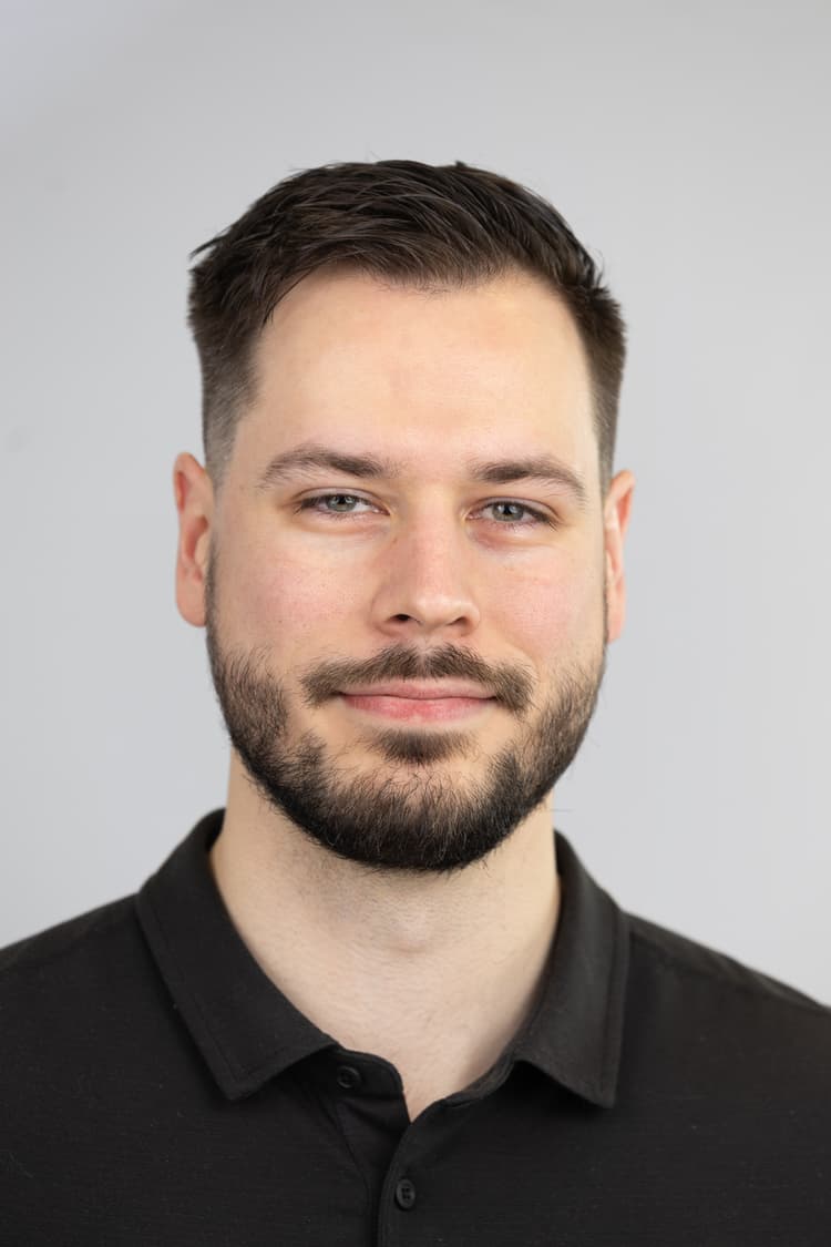 Mike Kundell, Physiotherapist