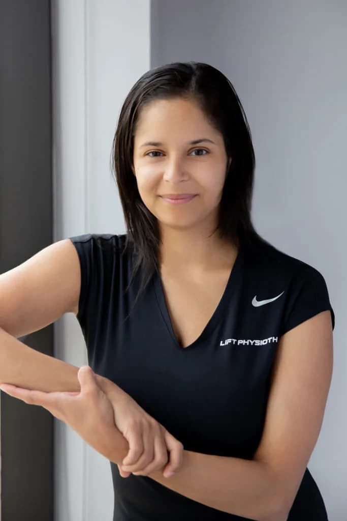 A portrait of Elysha Phillpotts, one of the best Physiotherapists in Mississauga